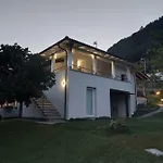 Apartman Perla Del *