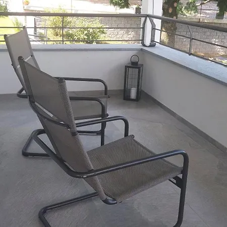 Apartment Perla Del *